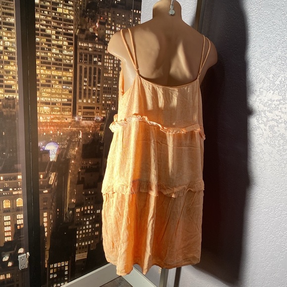 EXPRESS - dress: light orange tiered ruffled lined mini w adjustable straps - L - Picture 15 of 16